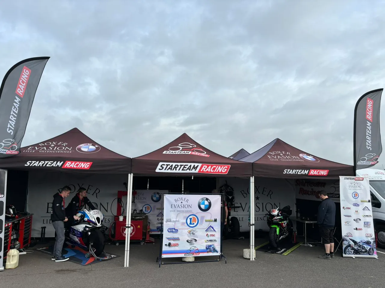 Premier week-end de course pour la Starteam racing